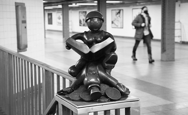 Subway Token Figures : Art : Subway : New York : Tom Otterness : New York : Personal Photo Projects :  Richard Moore Photography : Photographer : 